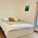 Luxury New Flat In Center With Terrace And Parking-142-99
