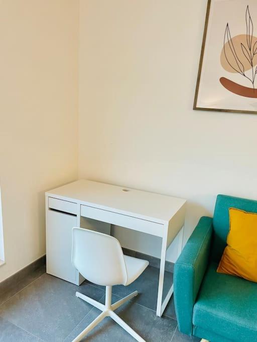 Luxury New Flat In Center With Terrace And Parking-142-99 Apartment Luxemburg